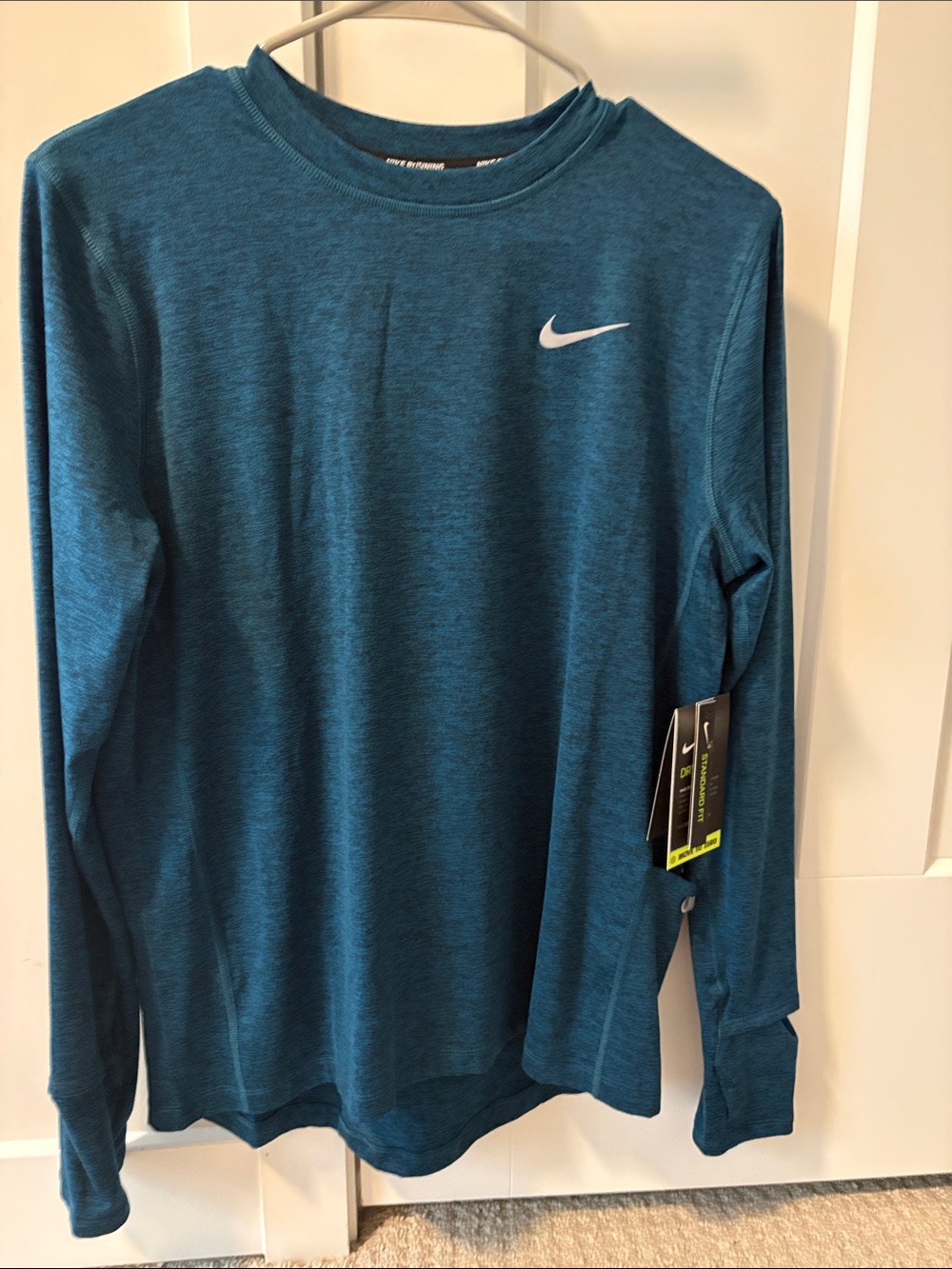 NWT Nike Dri-Fit Long Sleeve Running Top in Teal - Size M
